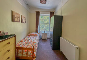 Bedroom- click for photo gallery